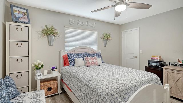 4609 W 33 AVENUE, Bradenton, FL 34209