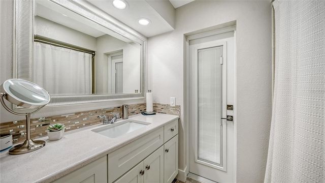 4609 W 33 AVENUE, Bradenton, FL 34209