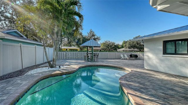 4609 W 33 AVENUE, Bradenton, FL 34209