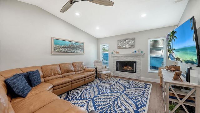 4609 W 33 AVENUE, Bradenton, FL 34209