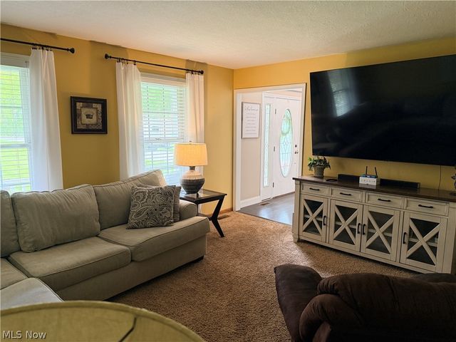 3440 W Middletown Road, Columbiana, OH 44408