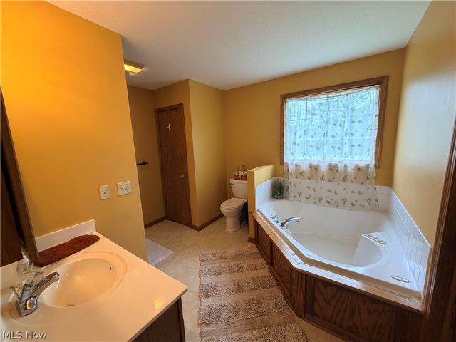 3440 W Middletown Road, Columbiana, OH 44408
