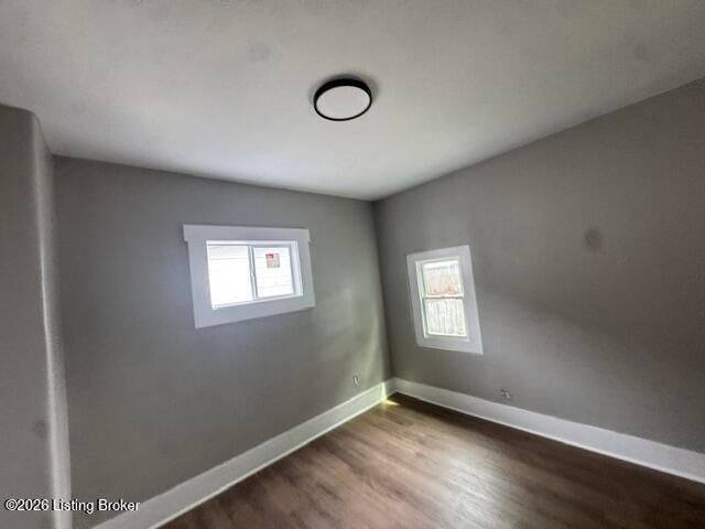 2732 Chase Ct, Louisville, KY 40211