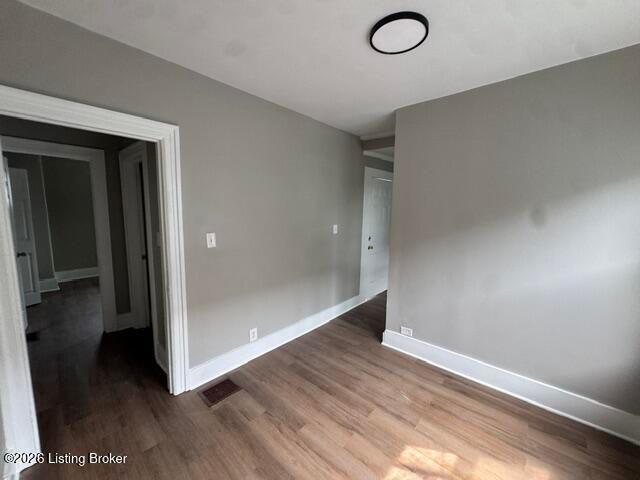2732 Chase Ct, Louisville, KY 40211