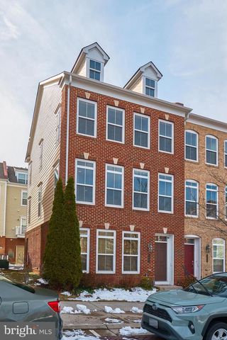 3061 WATERLOO LN, Fairfax, VA 22031