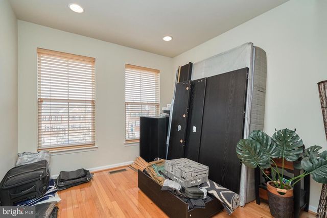 3061 WATERLOO LN, Fairfax, VA 22031