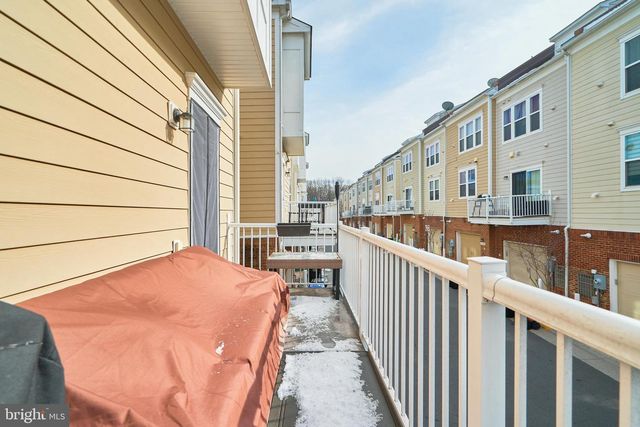 3061 WATERLOO LN, Fairfax, VA 22031