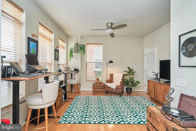 3061 WATERLOO LN, Fairfax, VA 22031