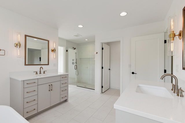 6029 Abbott Avenue S, Edina, MN 55410