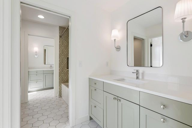 6029 Abbott Avenue S, Edina, MN 55410