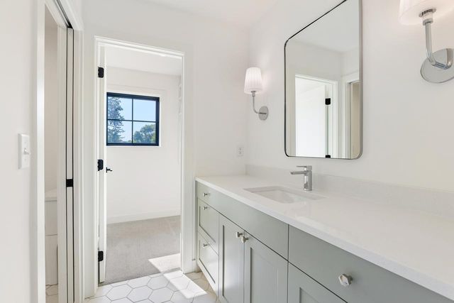 6029 Abbott Avenue S, Edina, MN 55410
