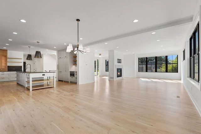6029 Abbott Avenue S, Edina, MN 55410