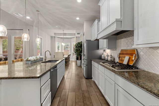 27021 Daffodil Pl, Boerne, TX 78015