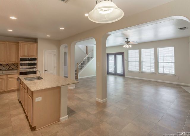 915 Classen Pass, San Antonio, TX 78258