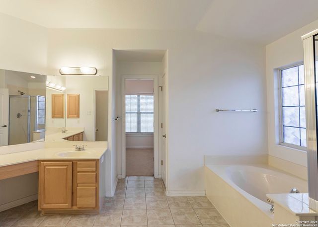 915 Classen Pass, San Antonio, TX 78258