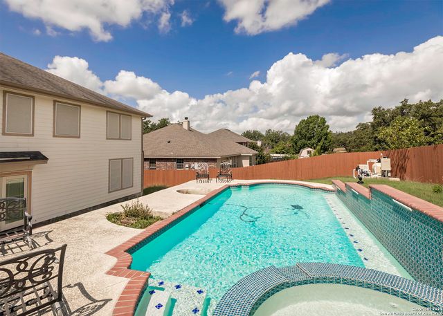 915 Classen Pass, San Antonio, TX 78258