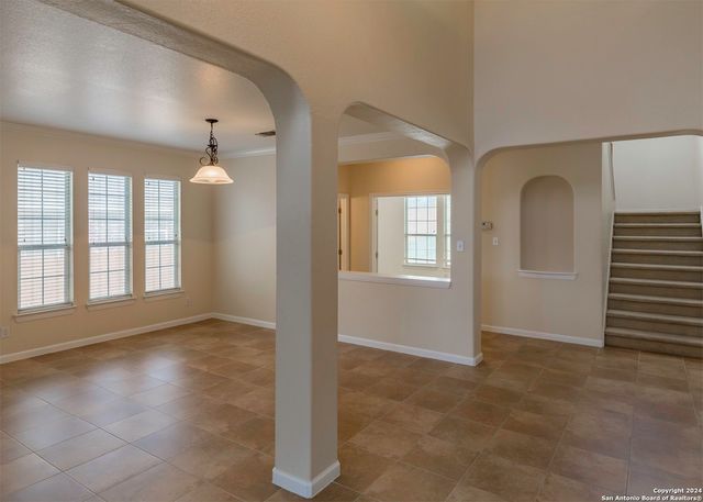 915 Classen Pass, San Antonio, TX 78258