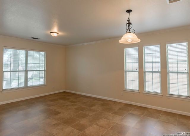 915 Classen Pass, San Antonio, TX 78258