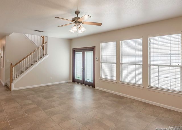 915 Classen Pass, San Antonio, TX 78258