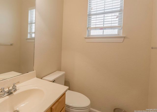 915 Classen Pass, San Antonio, TX 78258