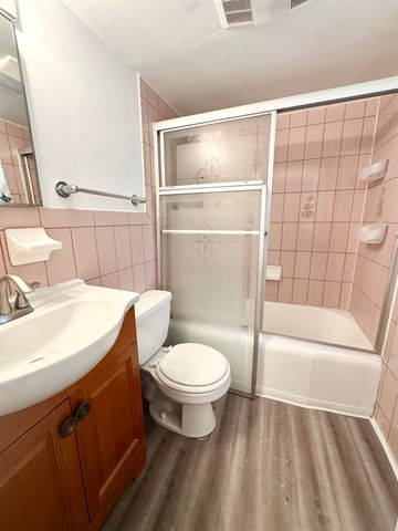 9005 DURHAM AVE, North Bergen, NJ 07047