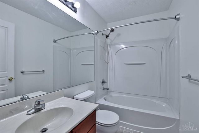 7222 English Drive, Newtown, OH 45244