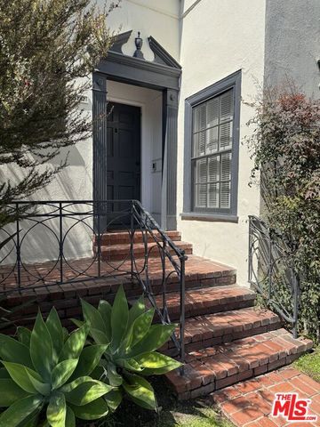 5717 W 2nd Street, Los Angeles, CA 90036