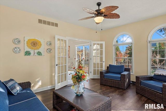 2716 Killarney Road, Springfield, IL 62711