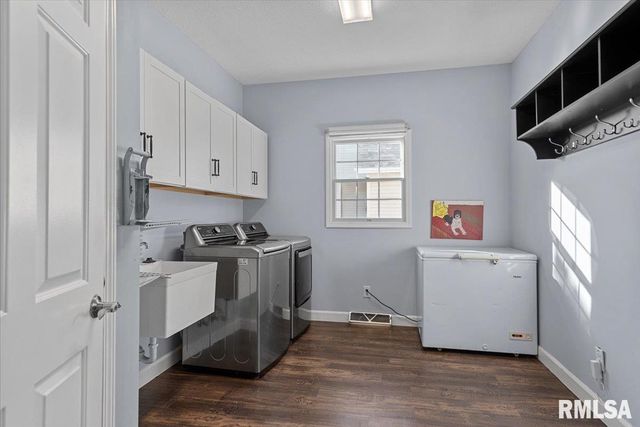 2716 Killarney Road, Springfield, IL 62711