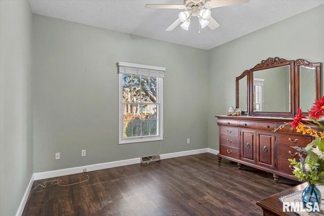 2716 Killarney Road, Springfield, IL 62711