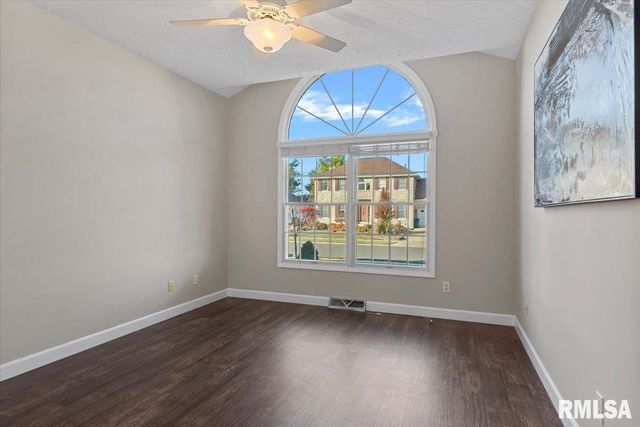 2716 Killarney Road, Springfield, IL 62711