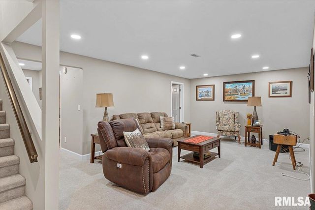 2716 Killarney Road, Springfield, IL 62711