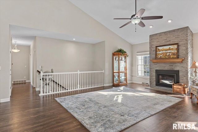 2716 Killarney Road, Springfield, IL 62711