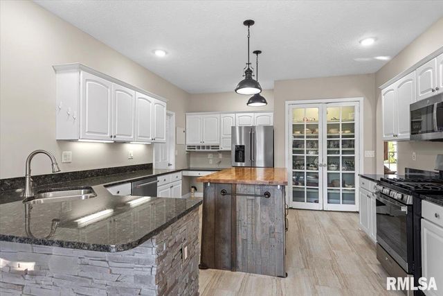 2716 Killarney Road, Springfield, IL 62711