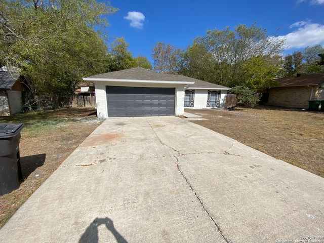 13514 Fawnwood St, San Antonio, TX 78233