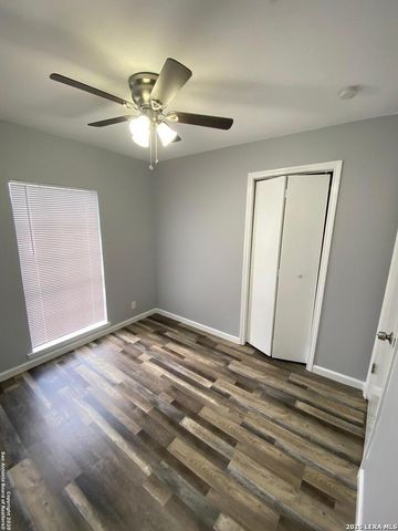 13514 Fawnwood St, San Antonio, TX 78233