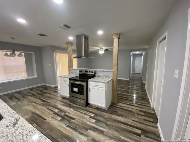 13514 Fawnwood St, San Antonio, TX 78233