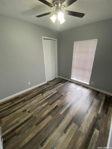 13514 Fawnwood St, San Antonio, TX 78233