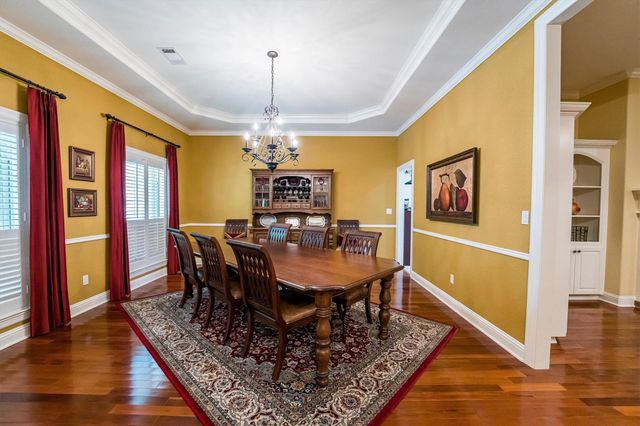 903 Inwood Drive, Huntsville, TX 77340