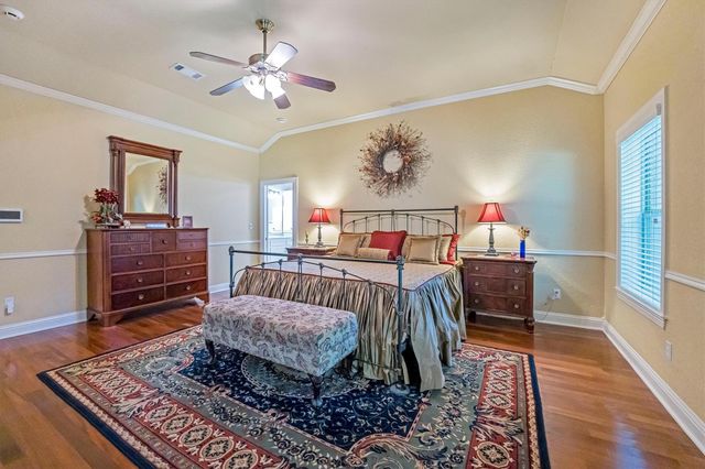 903 Inwood Drive, Huntsville, TX 77340
