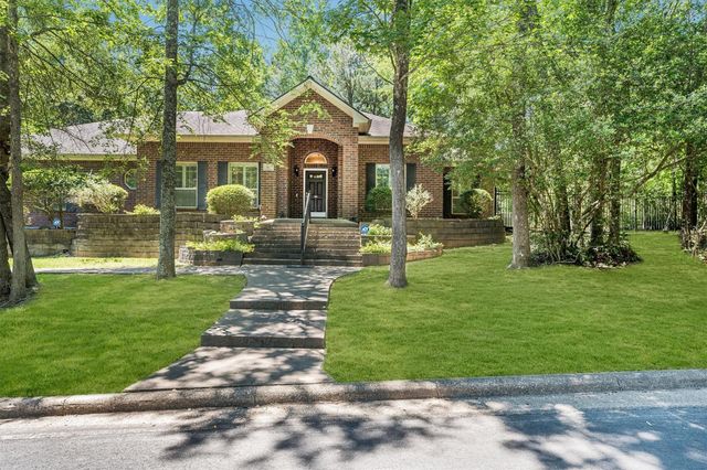 903 Inwood Drive, Huntsville, TX 77340