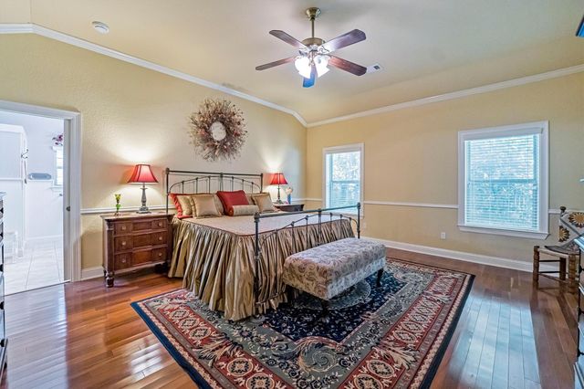 903 Inwood Drive, Huntsville, TX 77340