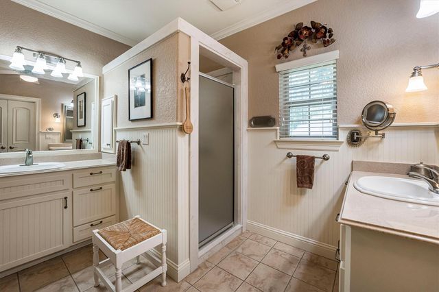 903 Inwood Drive, Huntsville, TX 77340