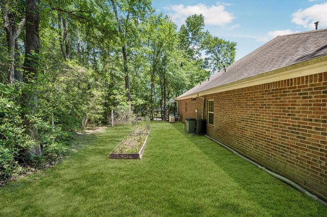 903 Inwood Drive, Huntsville, TX 77340