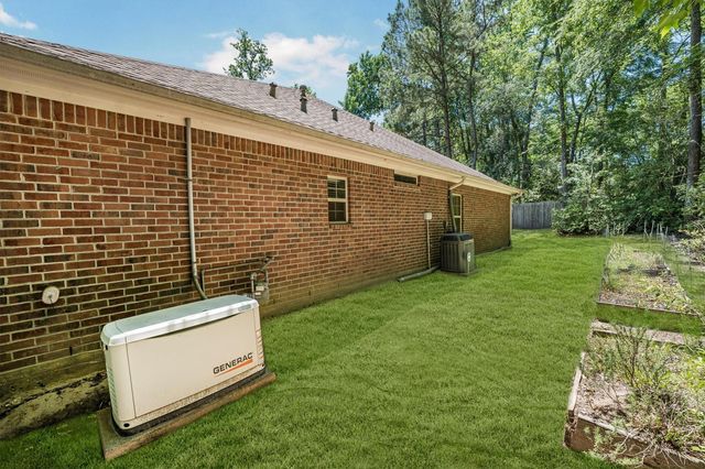 903 Inwood Drive, Huntsville, TX 77340