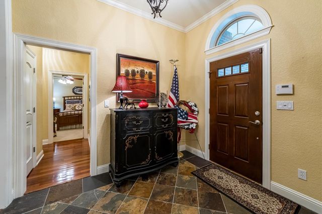 903 Inwood Drive, Huntsville, TX 77340