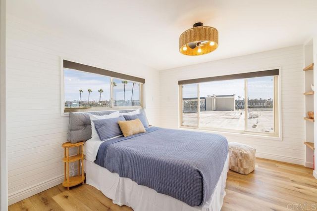 1202 N PACIFIC Street 402A, Oceanside, CA 92054