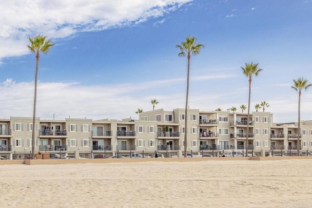 1202 N PACIFIC Street 402A, Oceanside, CA 92054