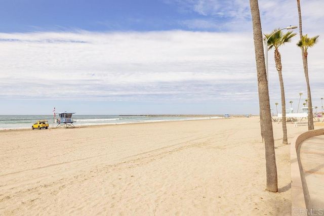 1202 N PACIFIC Street 402A, Oceanside, CA 92054