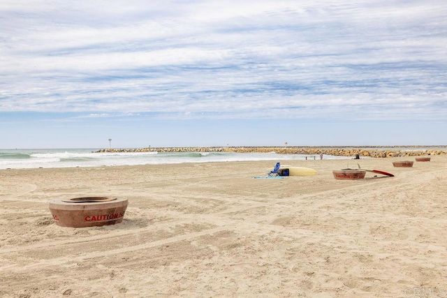 1202 N PACIFIC Street 402A, Oceanside, CA 92054